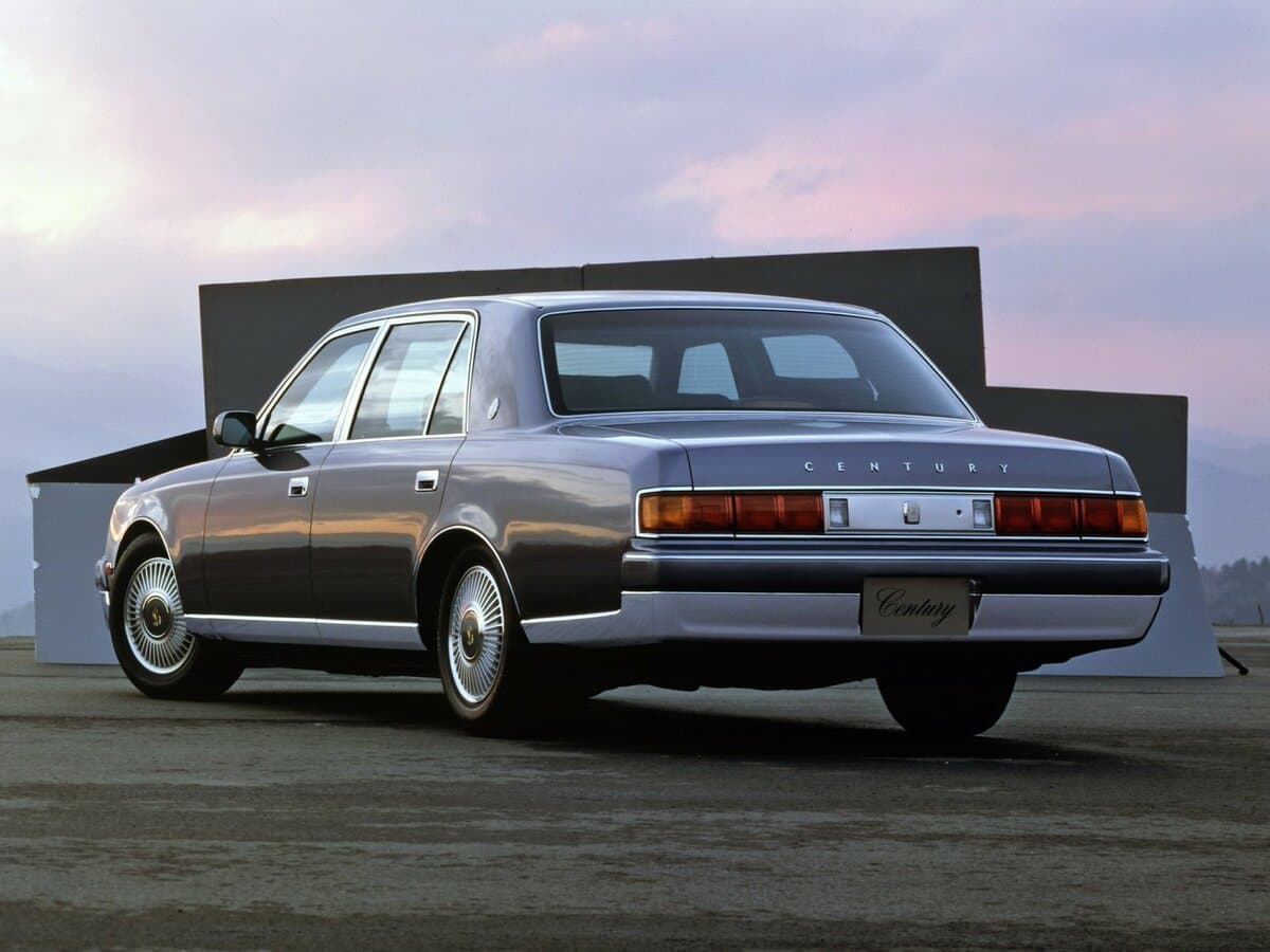 Toyota Century II (G50) — 3/4 arxadan