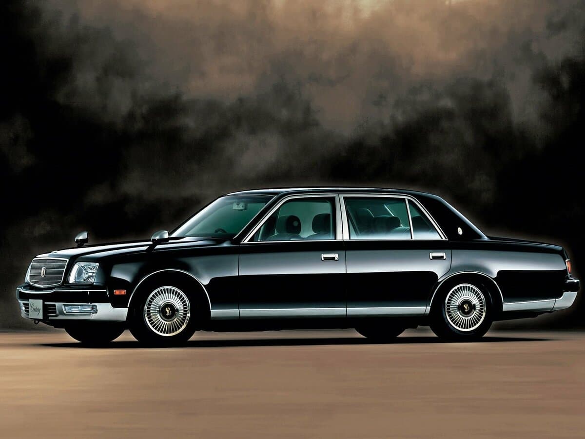 Toyota Century II (G50) — Yandan