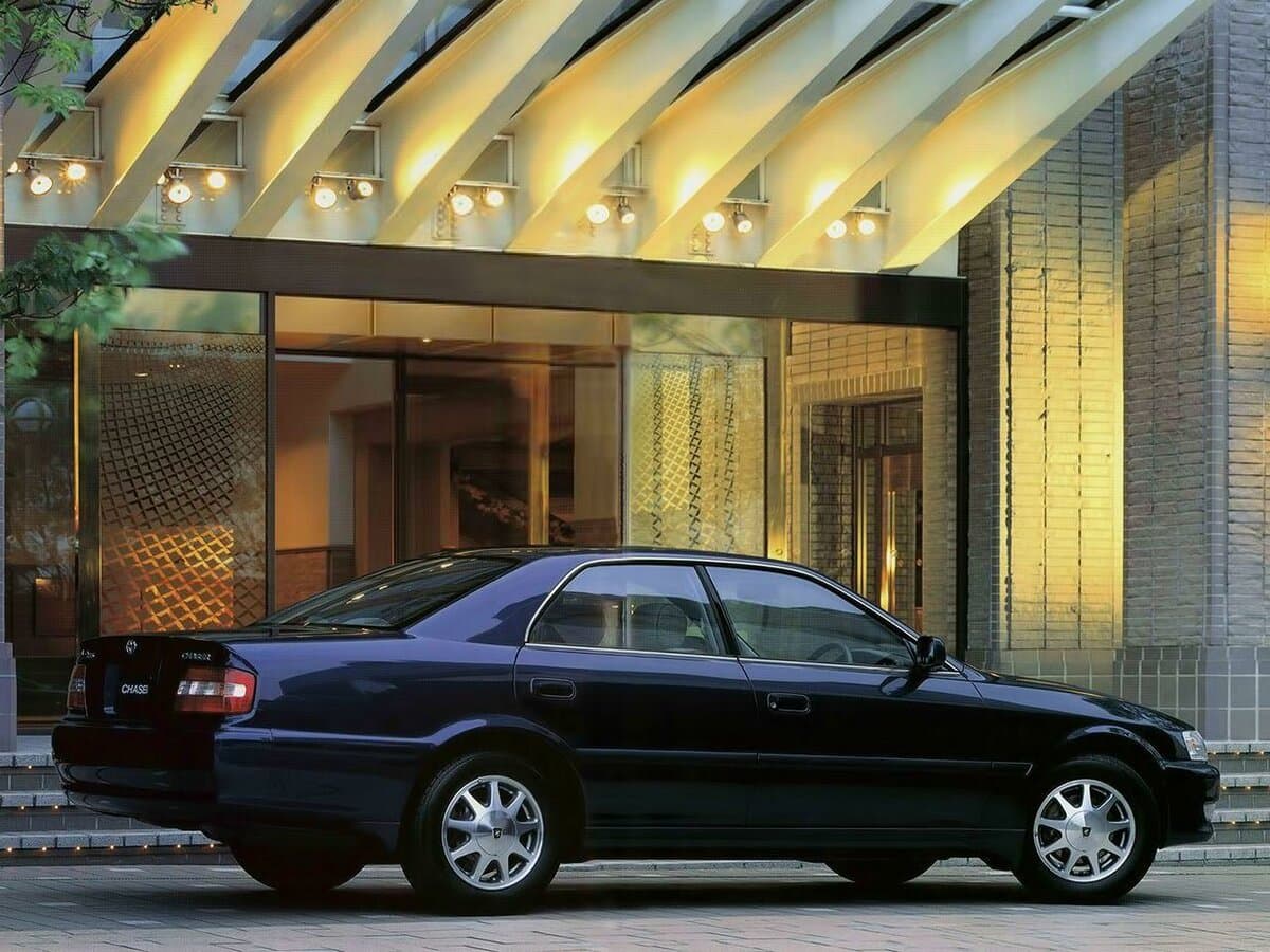 Toyota Chaser VI (X100) — Yandan
