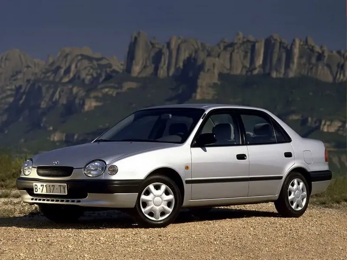 Toyota Corolla VIII (E110)
