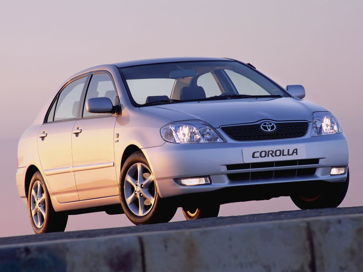 Toyota Corolla IX (E120, E130) — Öndən