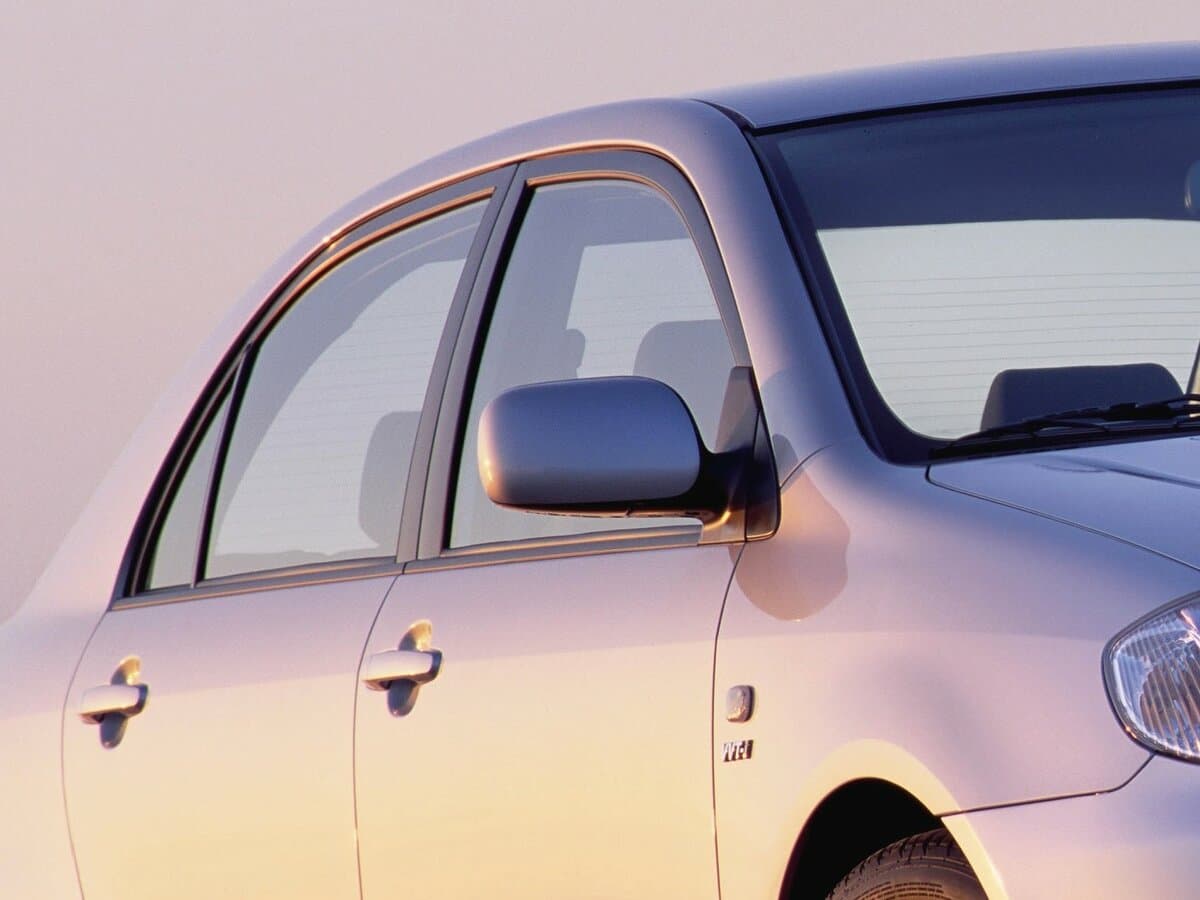 Toyota Corolla IX (E120, E130) — Yan güzgü