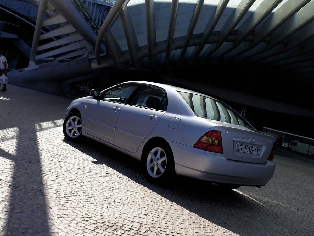 Toyota Corolla IX (E120, E130) — 3/4 arxadan