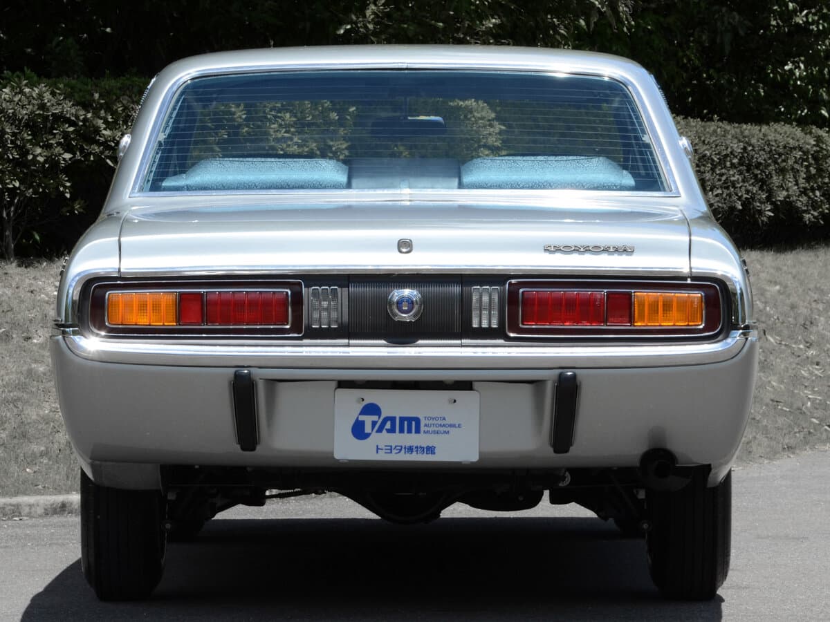 Toyota Crown IV (S60/S70) — Arxadan