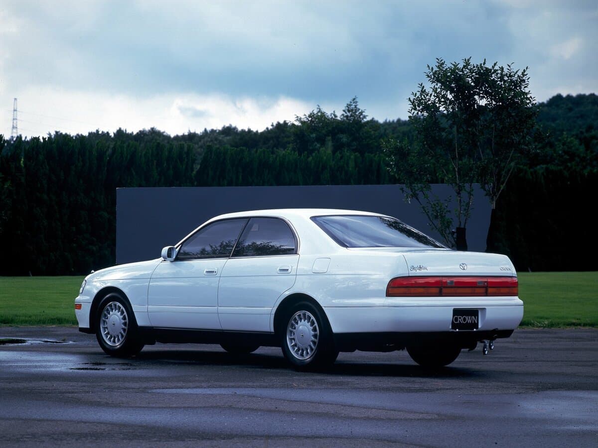 Toyota Crown IX (S140) — 3/4 arxadan