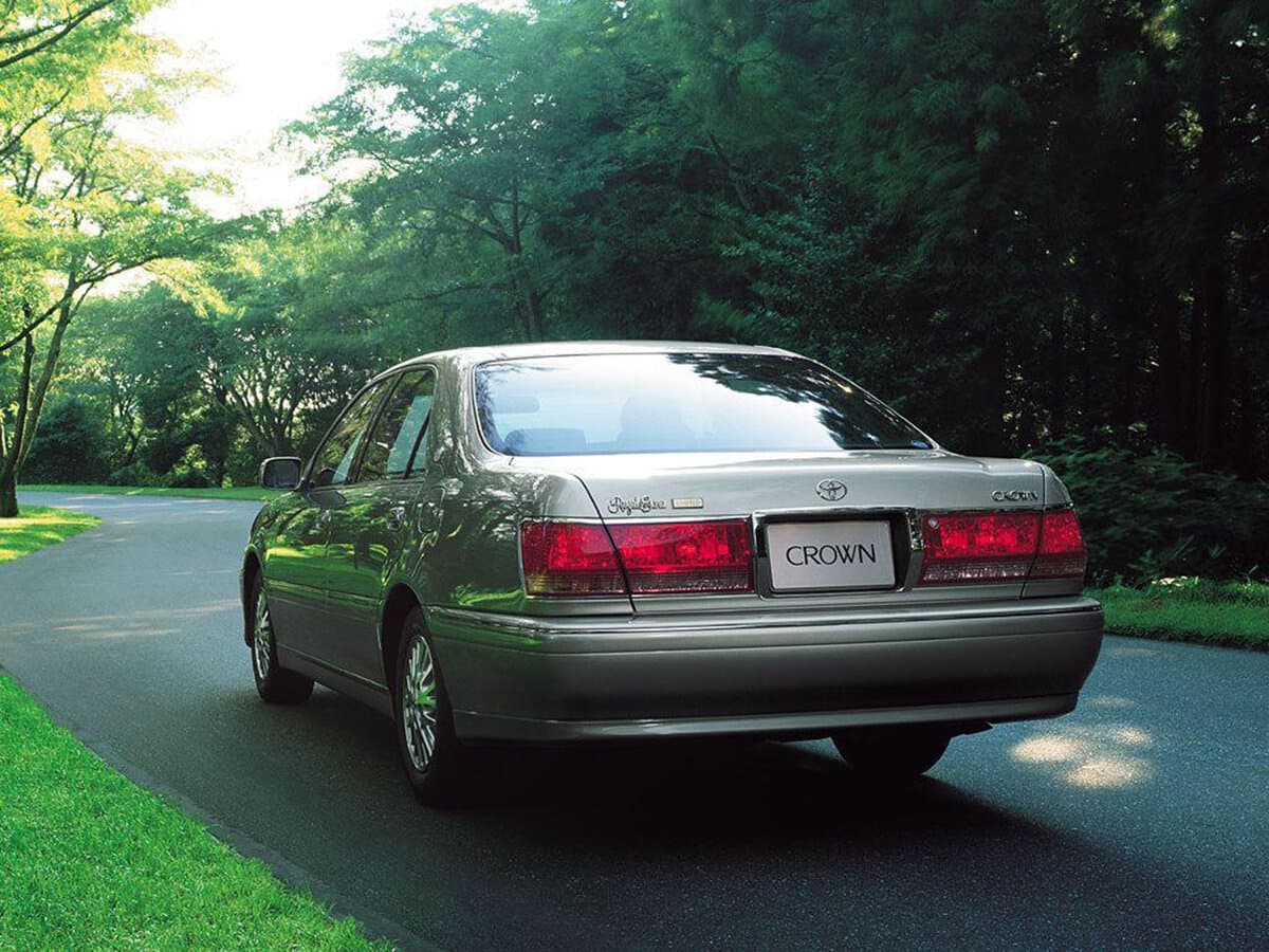 Toyota Crown XI (S170) — Arxadan