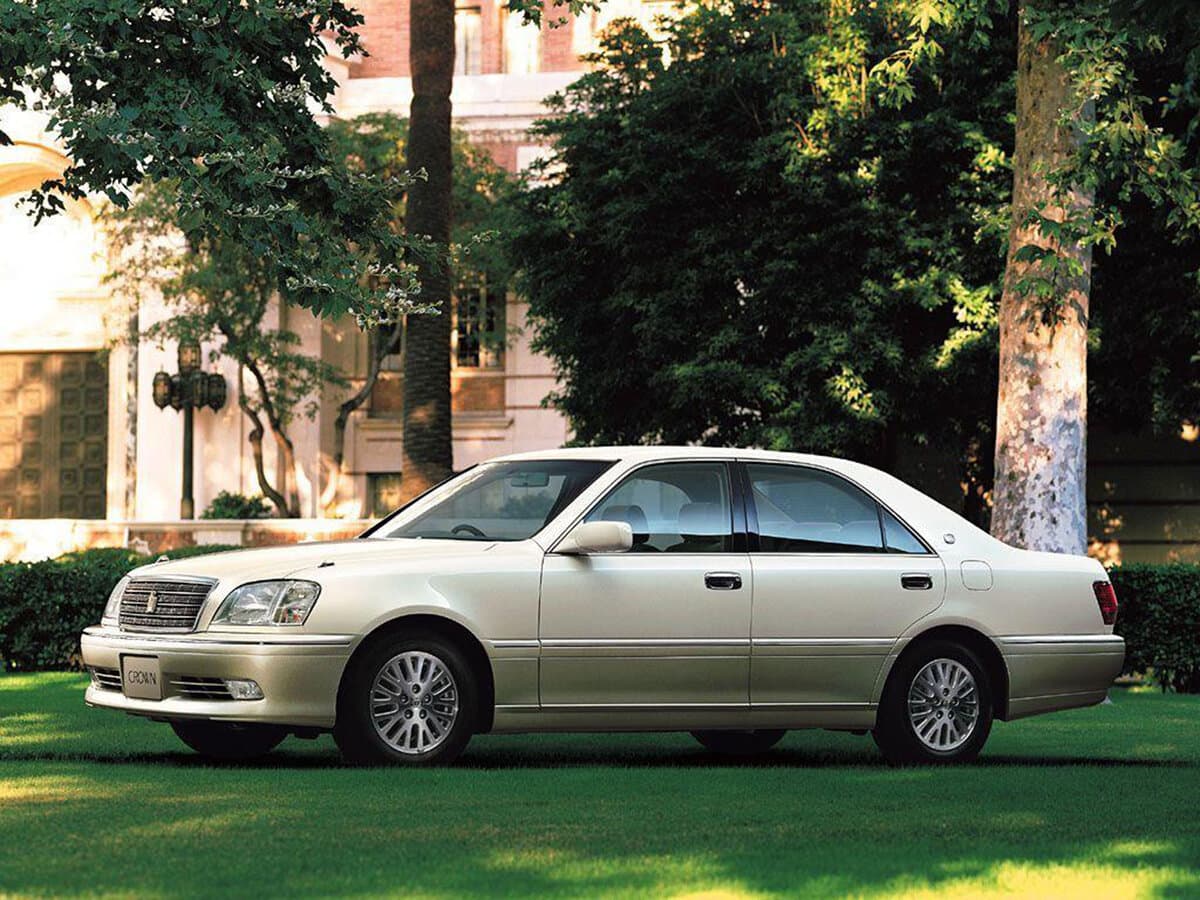 Toyota Crown XI (S170) — Yandan