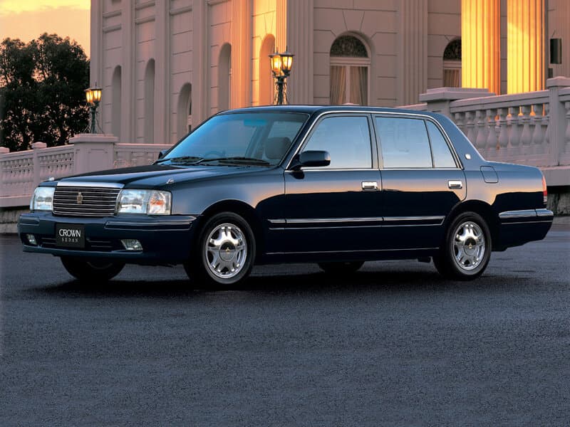 Toyota Crown XS10