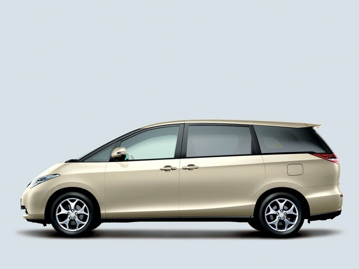 Toyota Estima III — Yandan