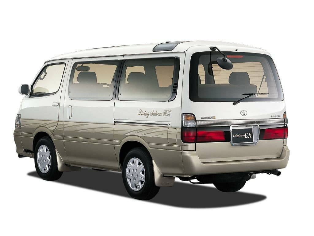 Toyota HiAce H100 — 3/4 arxadan