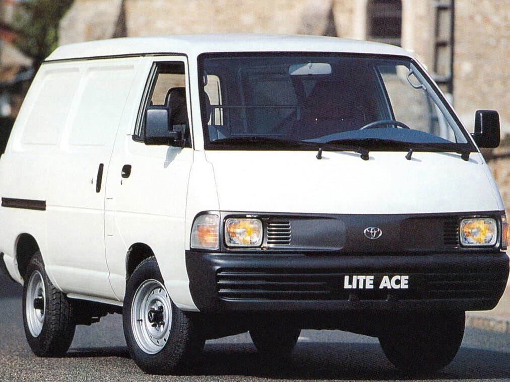 Toyota Lite Ace IV — Əsas şəkil