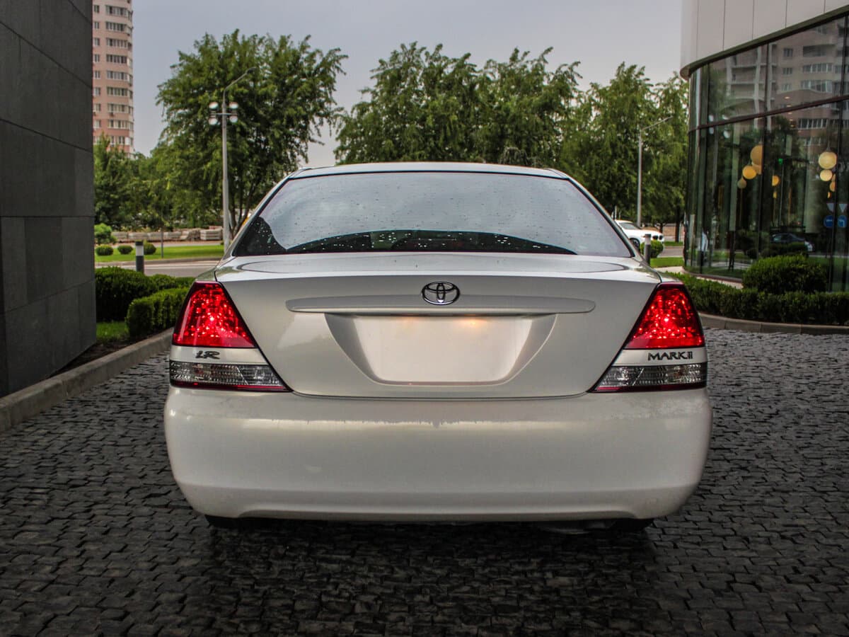 Toyota Mark II IX (X110) — Arxadan