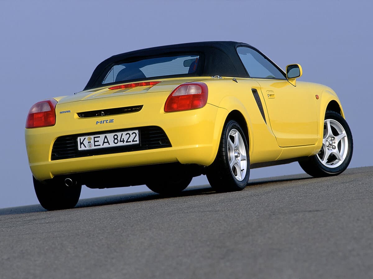 Toyota MR2 III (W30) — 3/4 arxadan