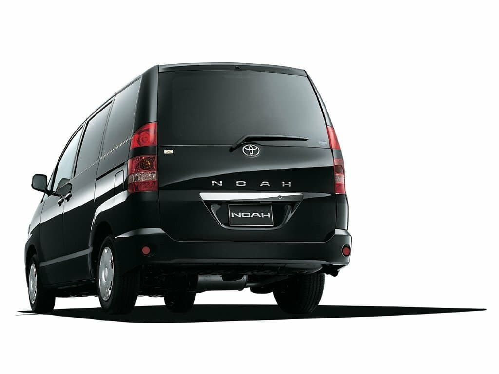Toyota Noah I (R60) — Arxadan