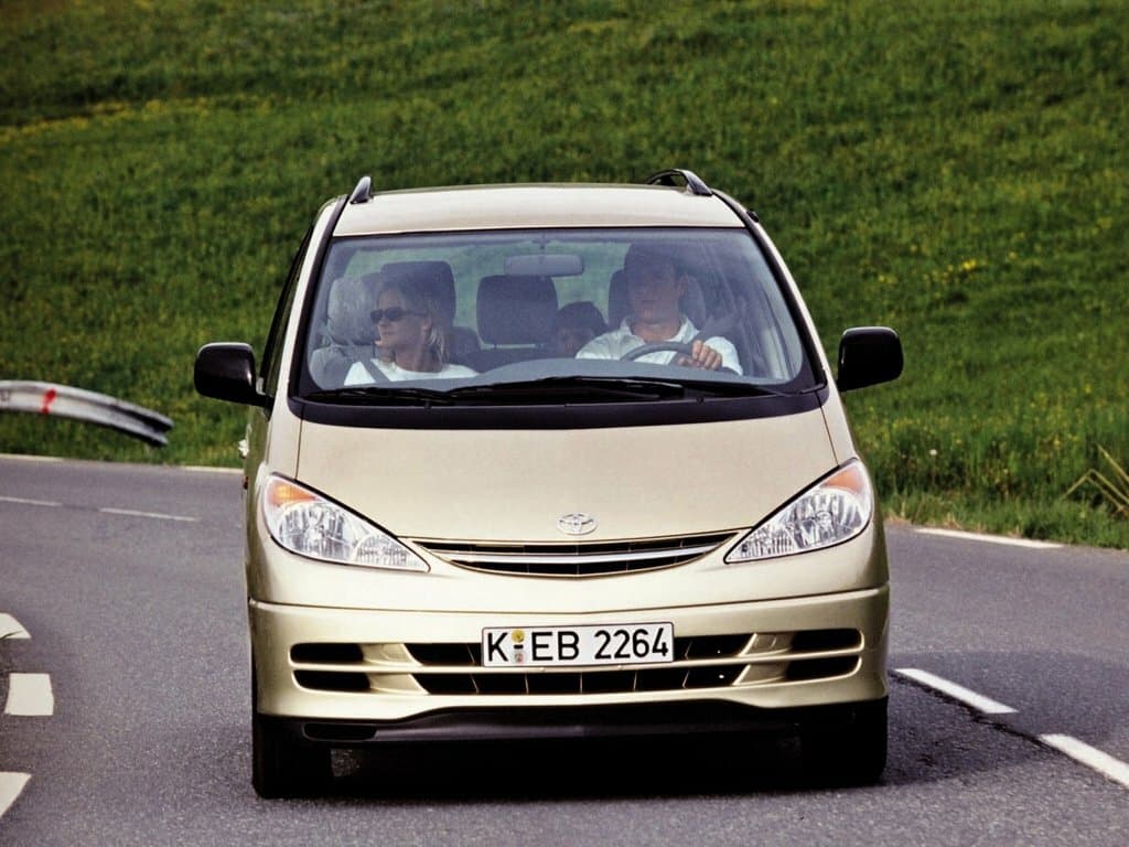 Toyota Previa II (XR30, XR40) — Öndən