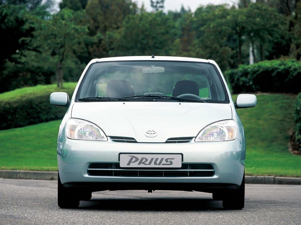 Toyota Prius I (XW10) — Öndən