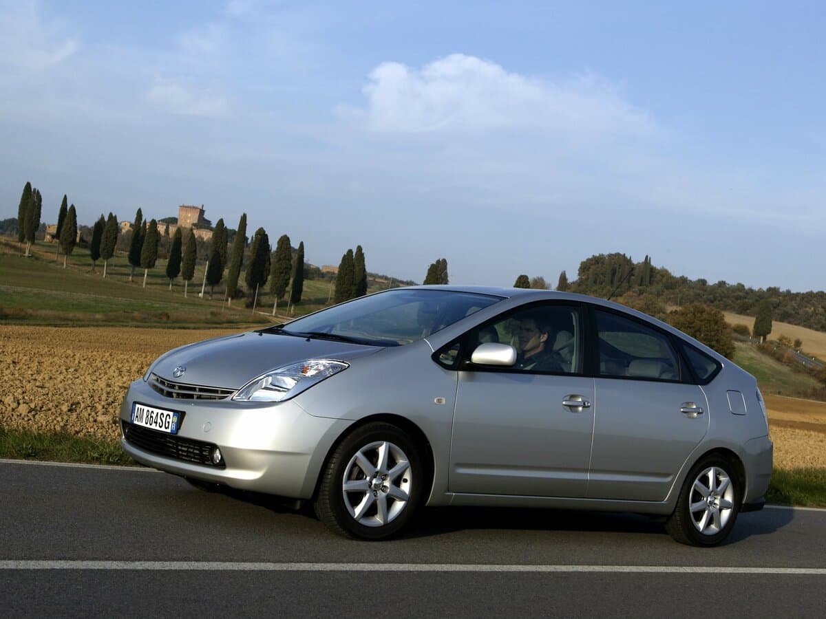 Toyota Prius II (XW20) — Yandan