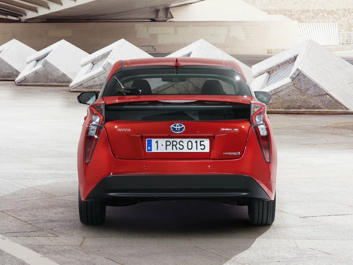 Toyota Prius IV (XW50) — Arxadan