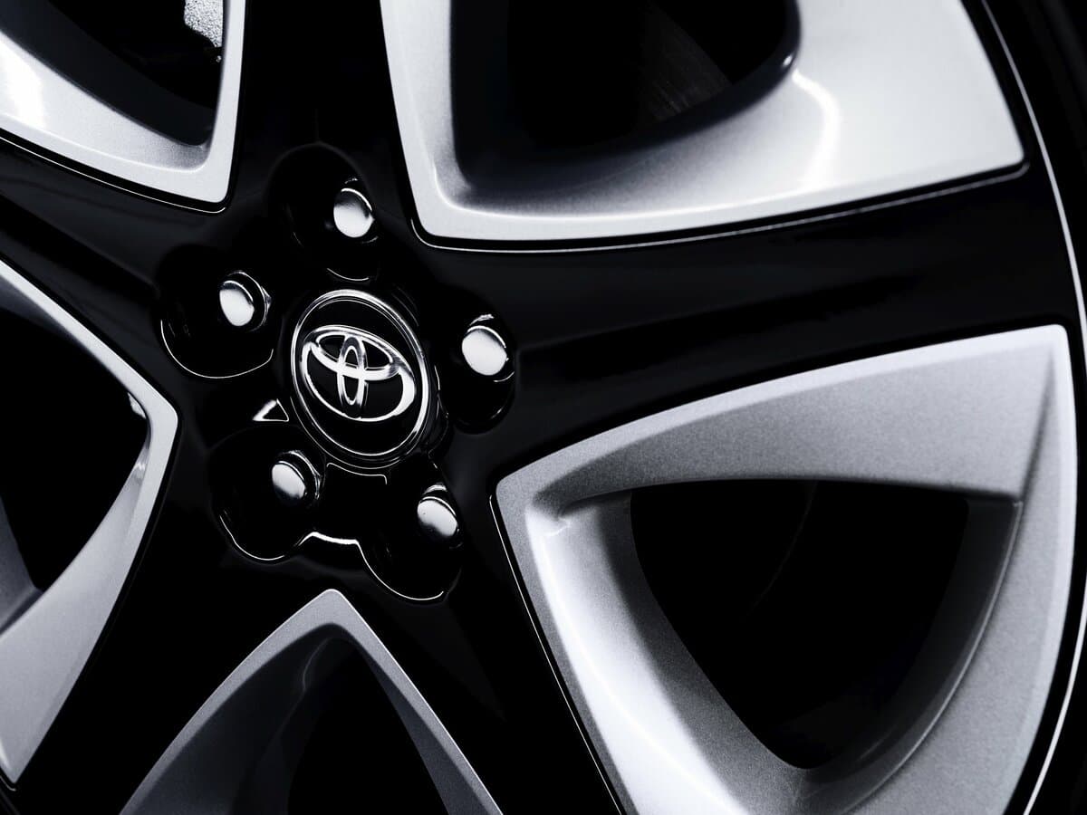 Toyota Prius IV (XW50) — Təkər