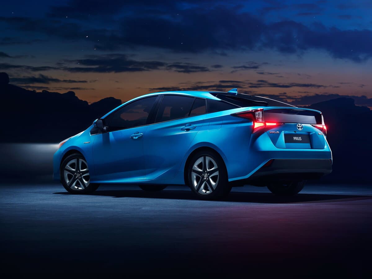 Toyota Prius IV Restayling (XW50) — 3/4 arxadan