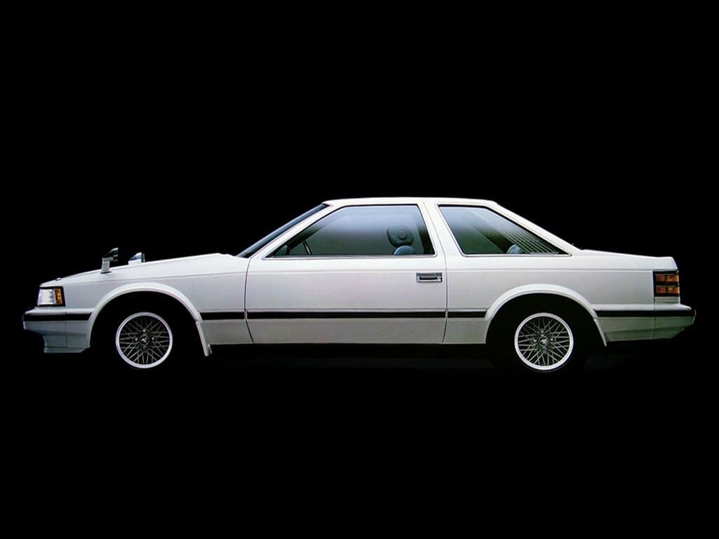 Toyota Soarer I — Yandan