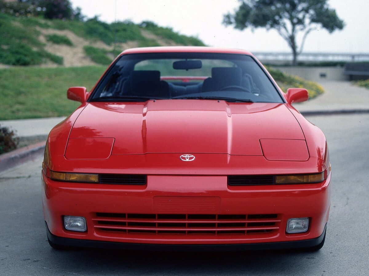 Toyota Supra III (A70) — Öndən