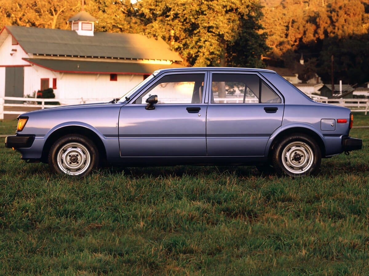 Toyota Tercel I (L10) — Yandan