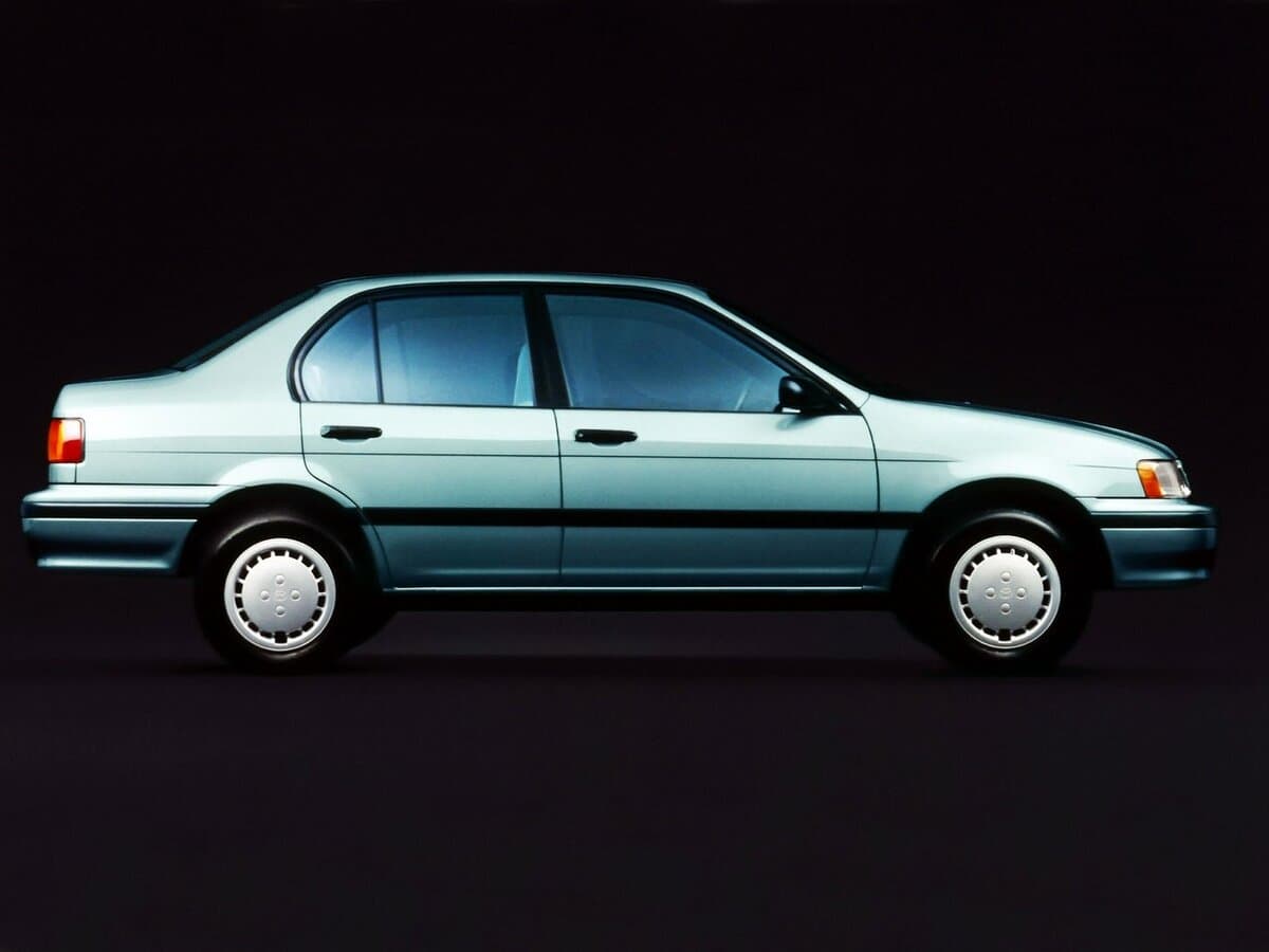 Toyota Tercel IV (L40) — yandan görünüş
