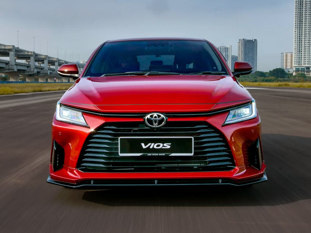Toyota Vios IV — Öndən