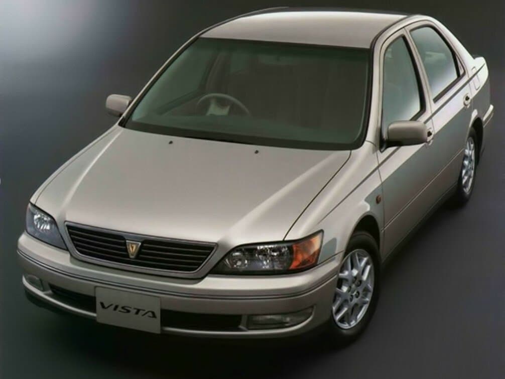 Toyota Vista V (V50) — öndən görünüş
