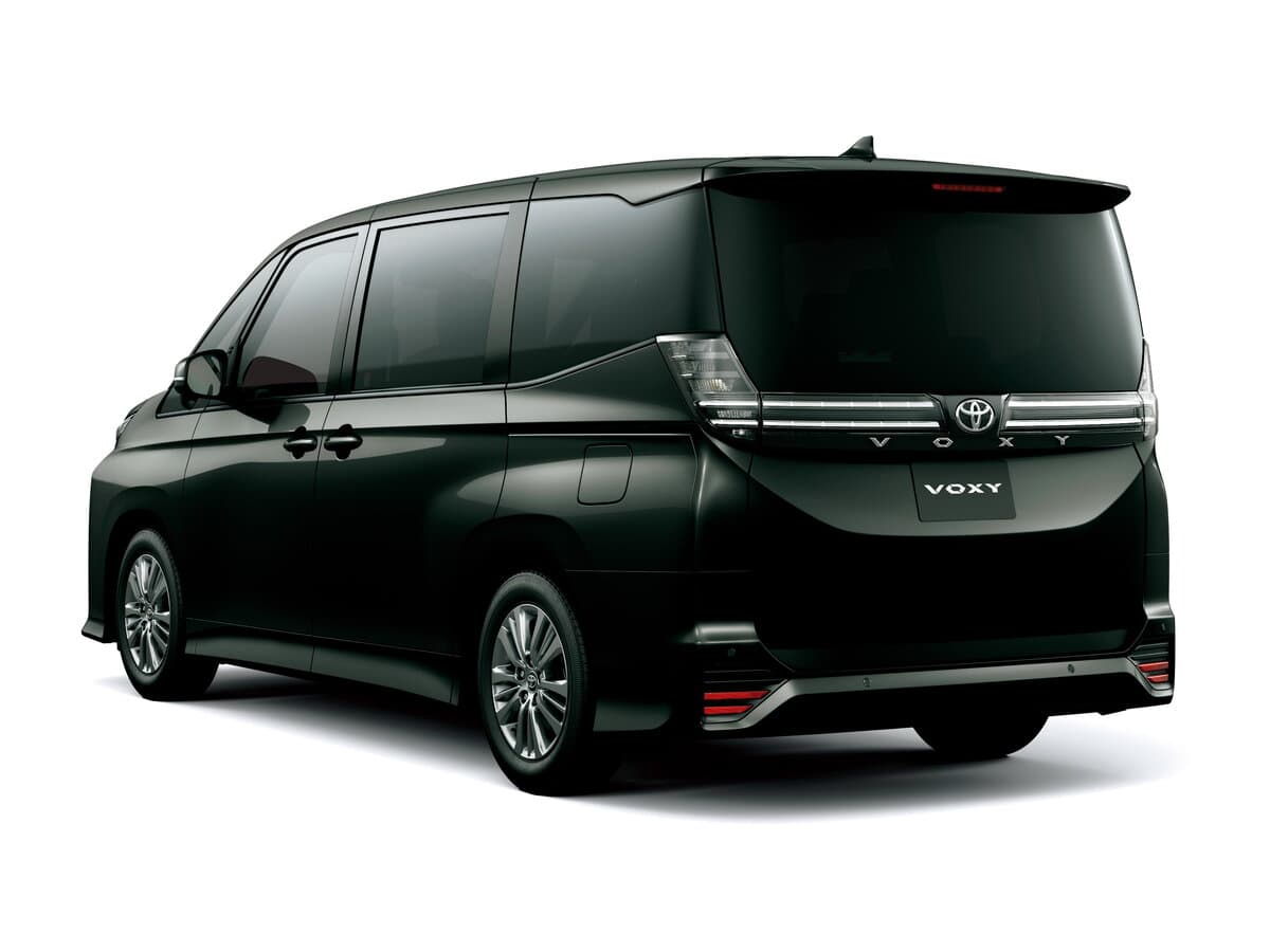 Toyota Voxy IV (R90) — 3/4 arxadan