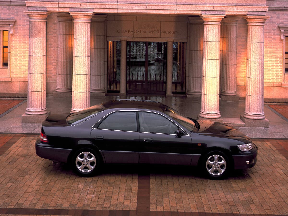 Toyota Windom II (XV20) — Yandan