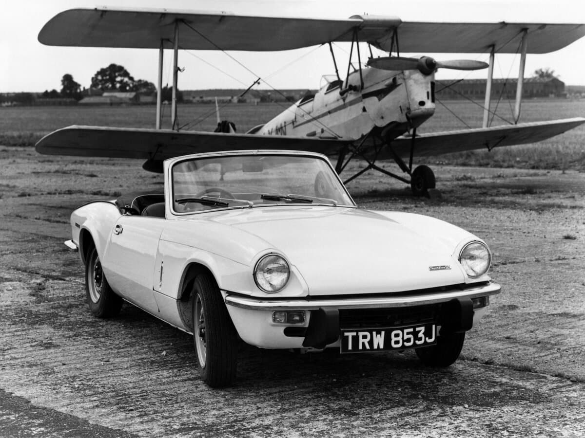 Triumph Spitfire IV — Öndən