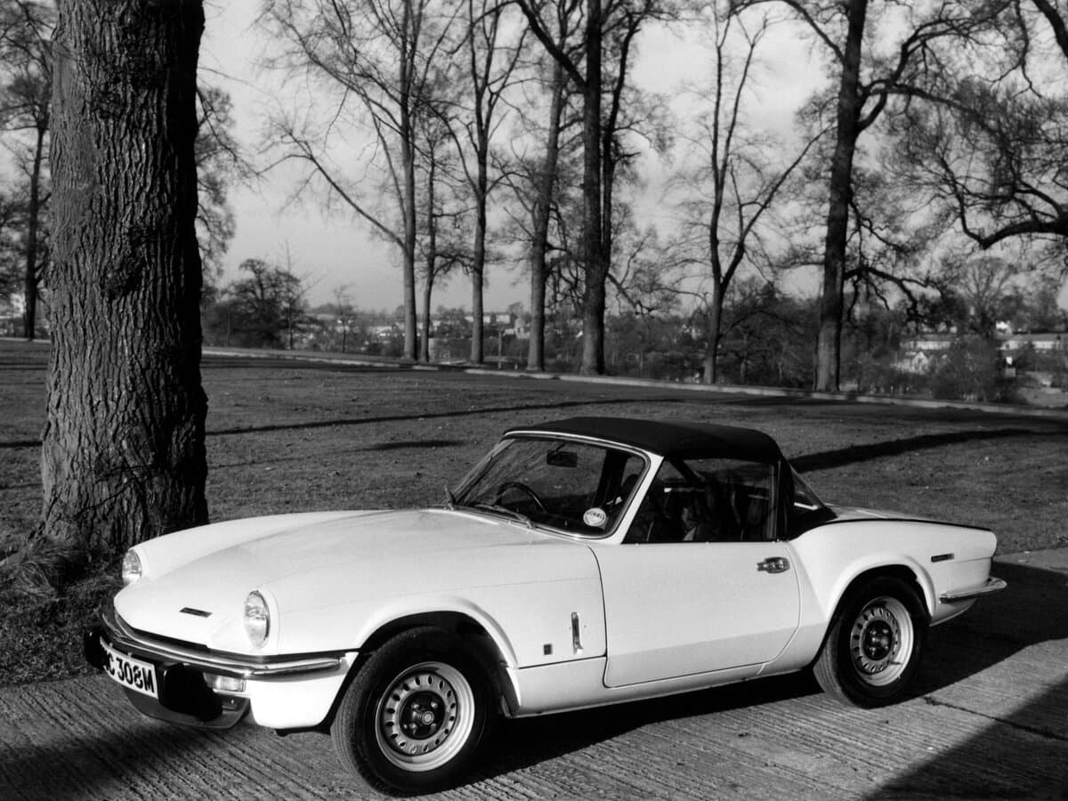 Triumph Spitfire IV — Yandan