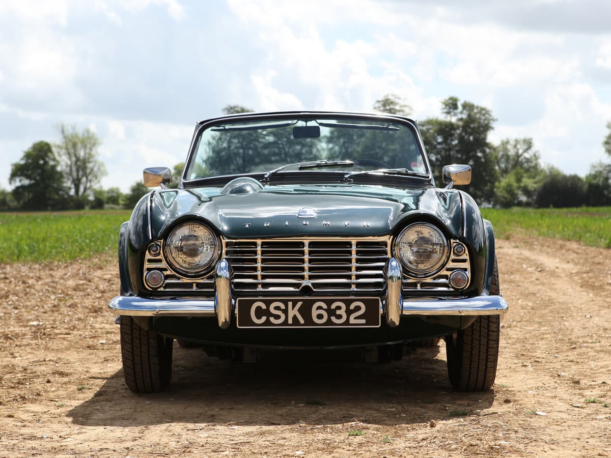 Triumph TR4 I — Öndən