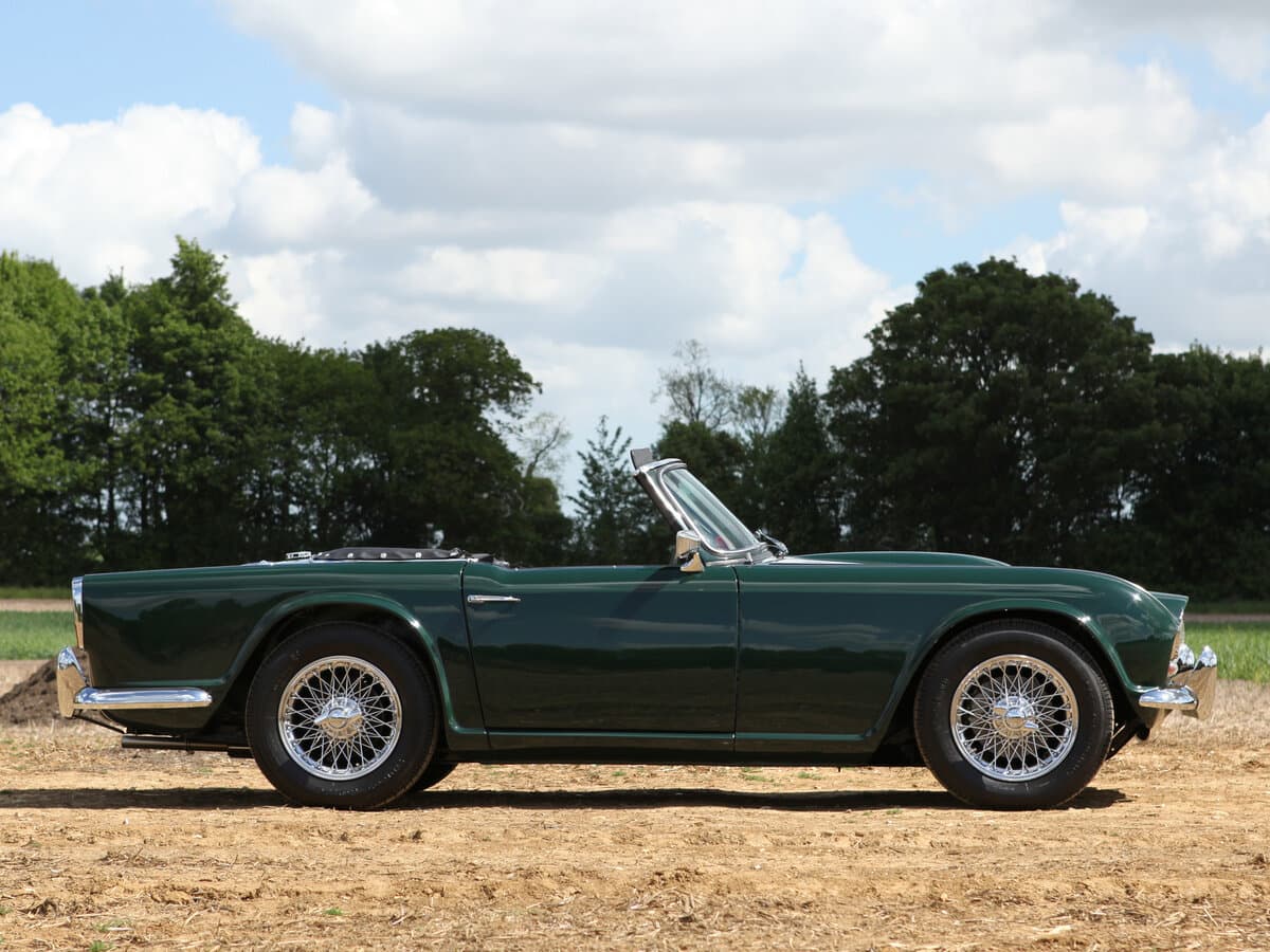 Triumph TR4 I — Yandan