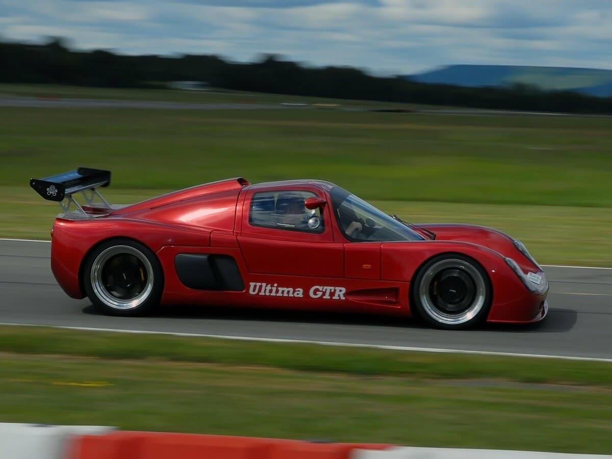 Ultima GTR 1999 – 2016 — Yandan