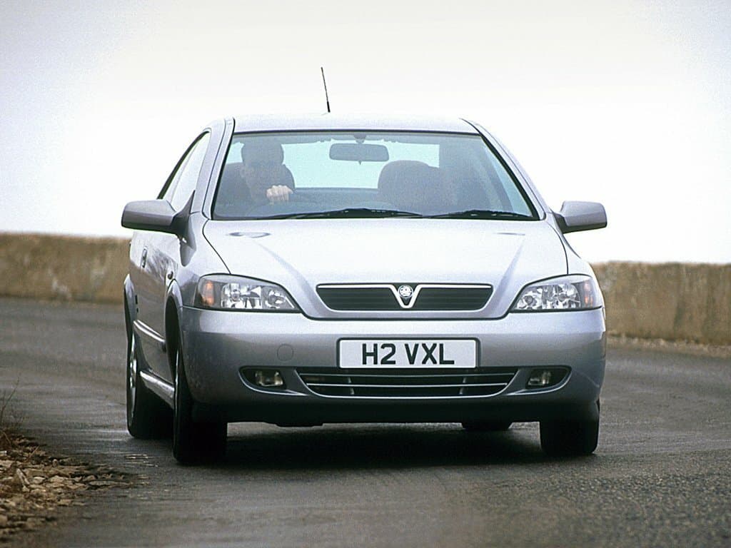 Vauxhall Astra G — Öndən