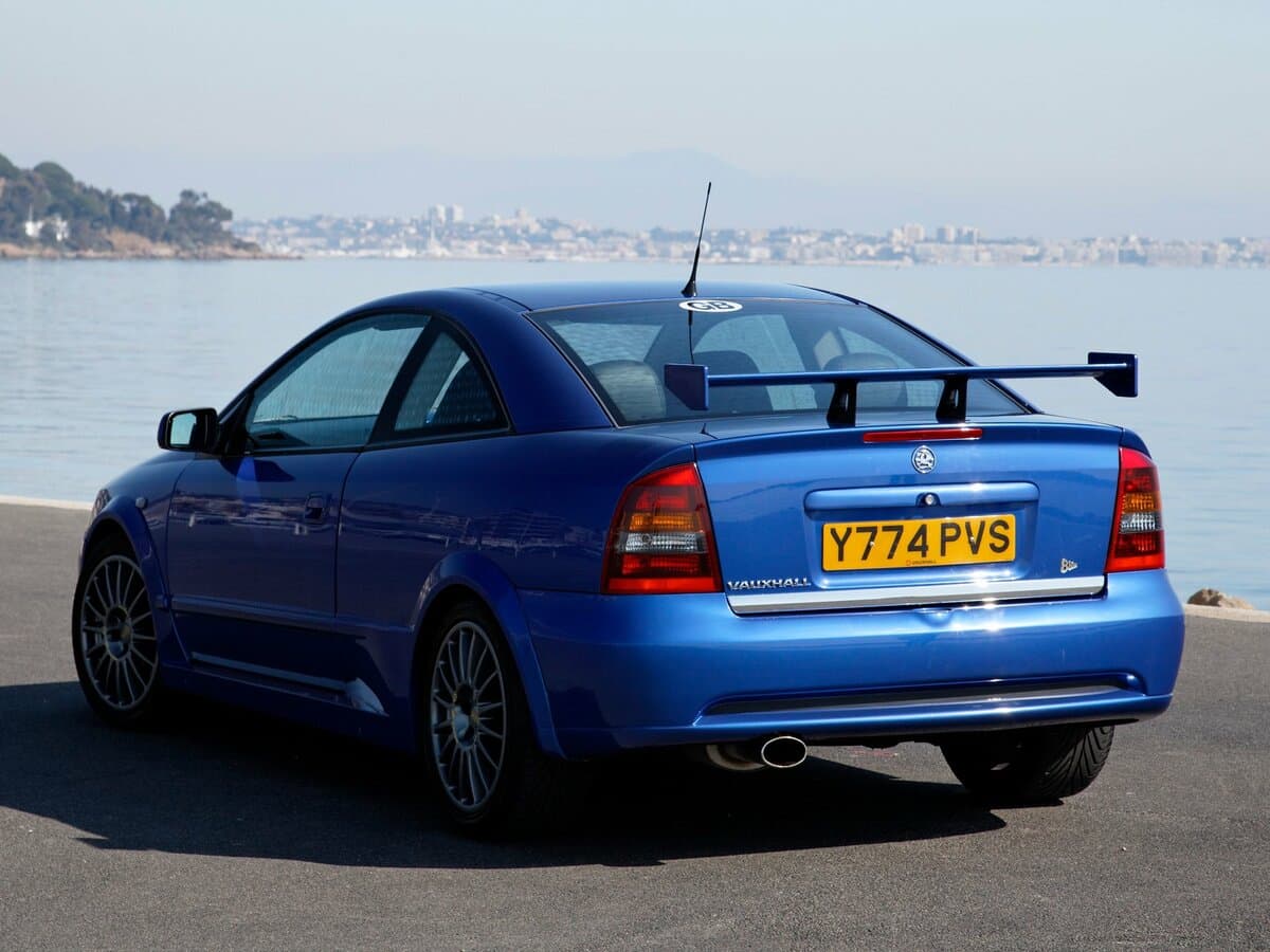 Vauxhall Astra G — 3/4 arxadan