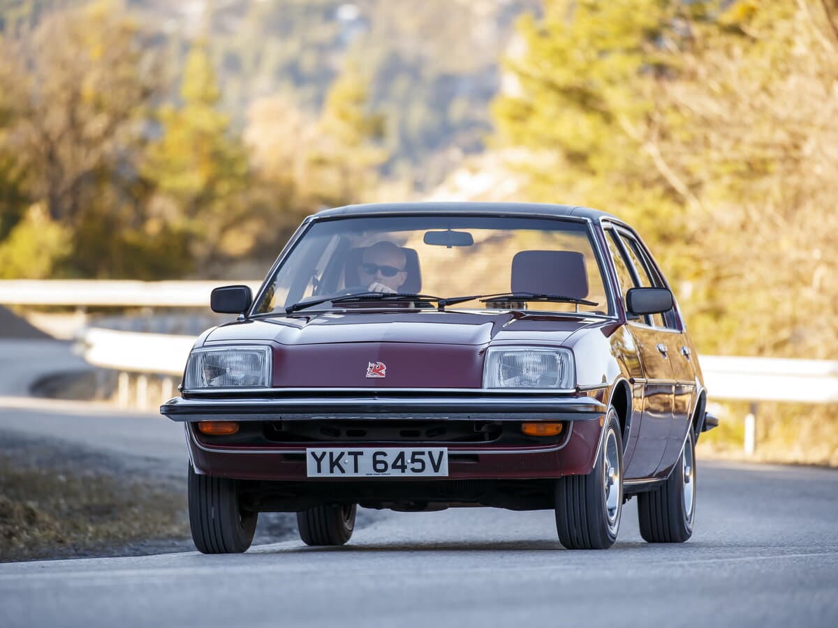 Vauxhall Cavalier I — Öndən