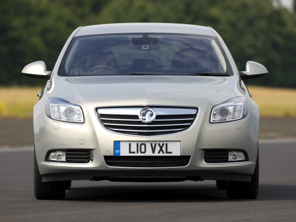 Vauxhall Insignia I — Öndən
