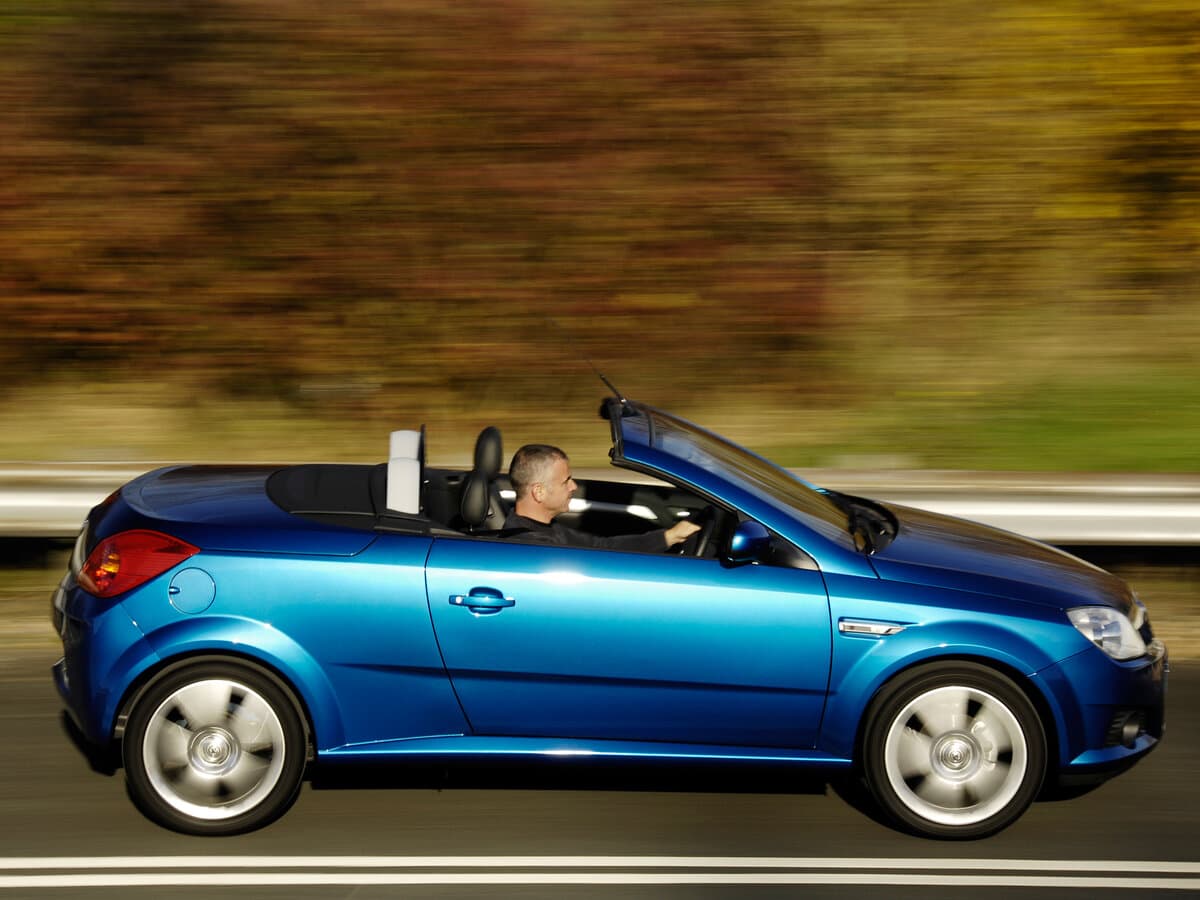 Vauxhall Tigra B — Yandan