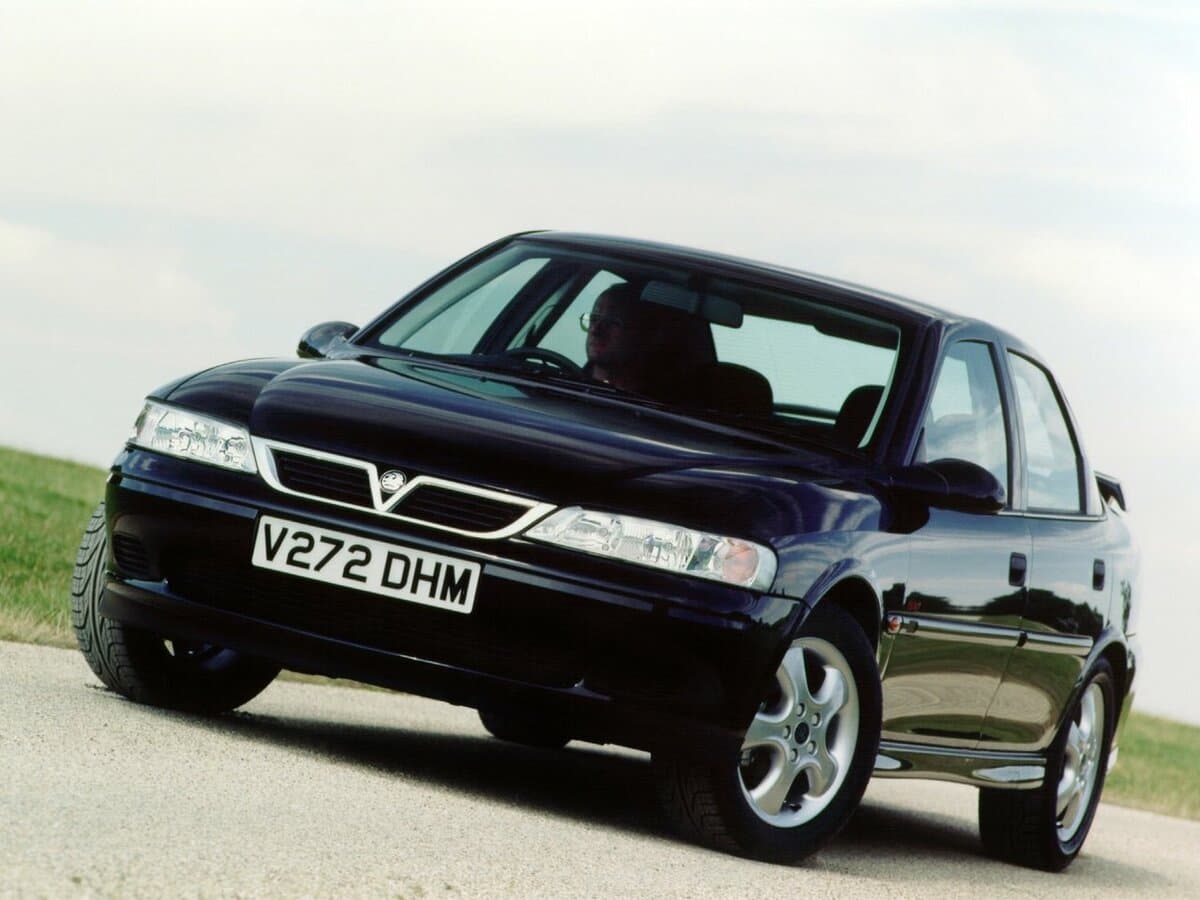 Vauxhall Vectra B — Öndən