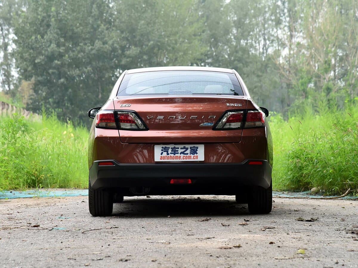 Venucia D60 I — Arxadan