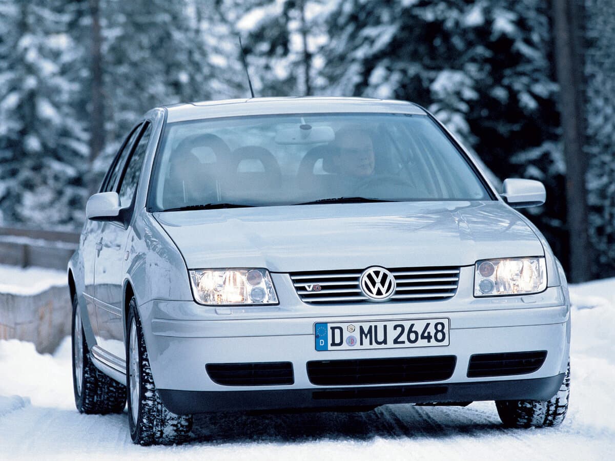 Volkswagen Bora I — Öndən
