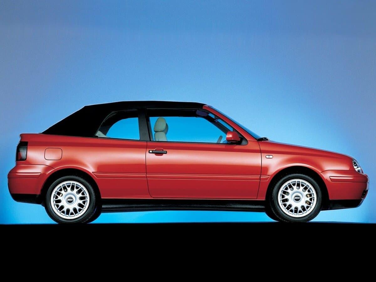 Volkswagen Golf IV — Yandan