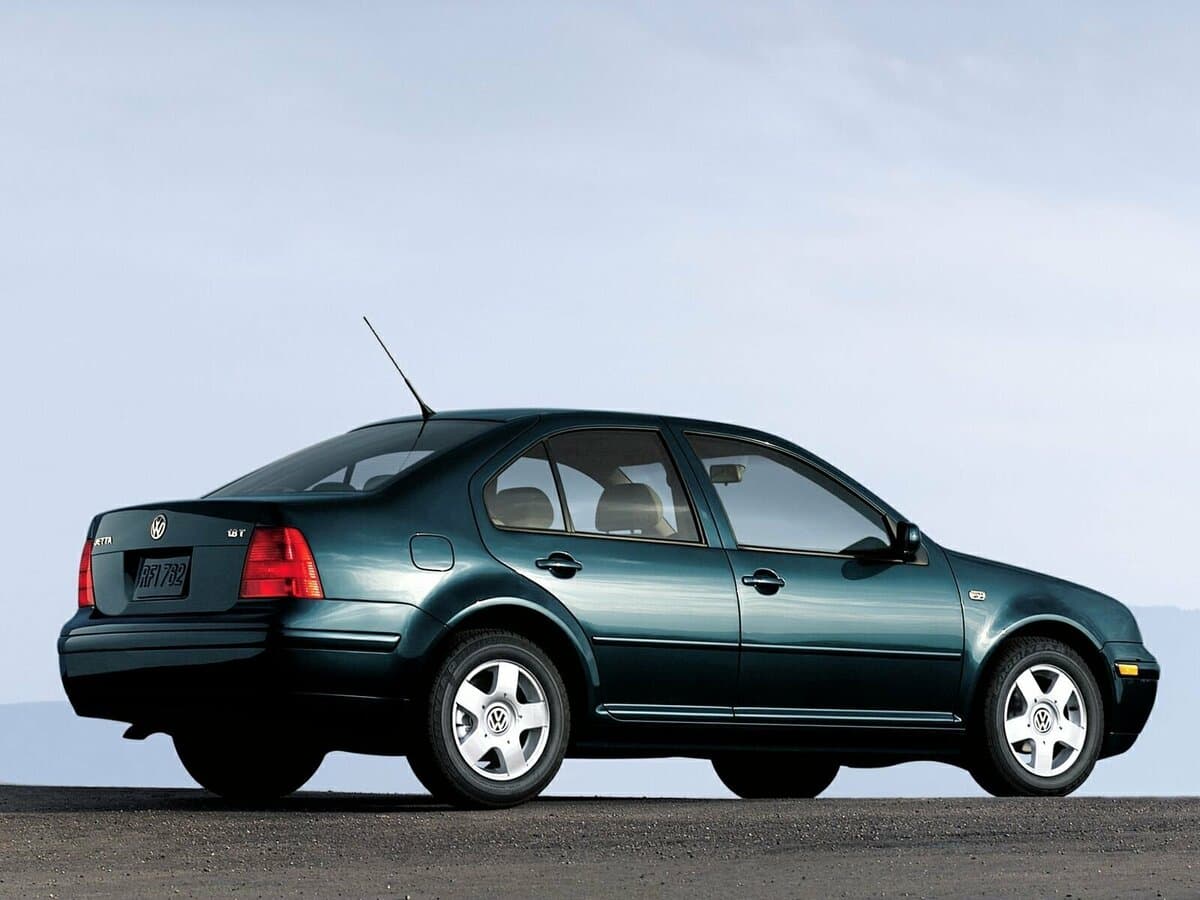 Volkswagen Jetta IV — 3/4 arxadan