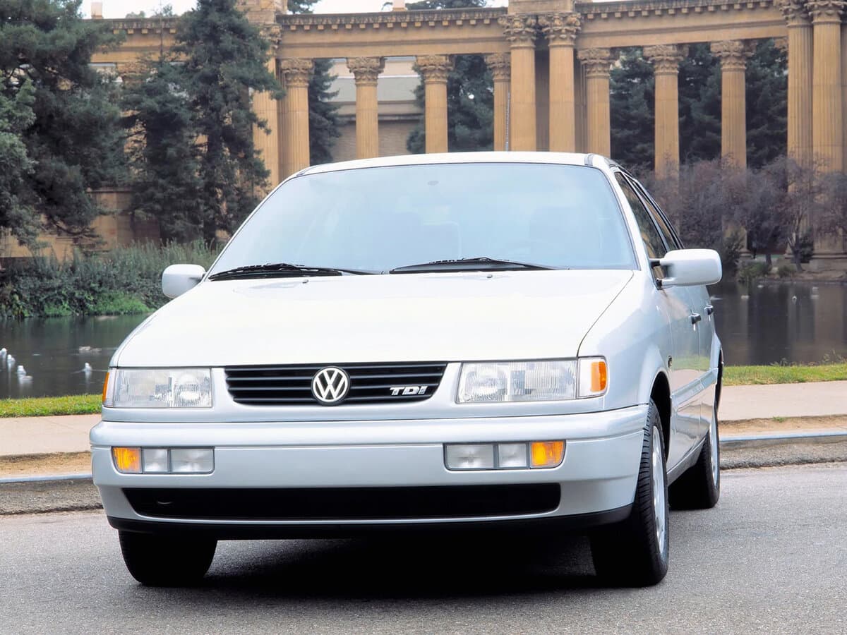 Volkswagen Passat B4 — Öndən