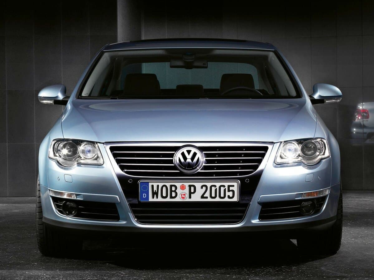 Volkswagen Passat B6 — Öndən