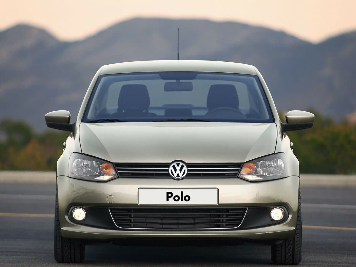Volkswagen Polo V — Öndən